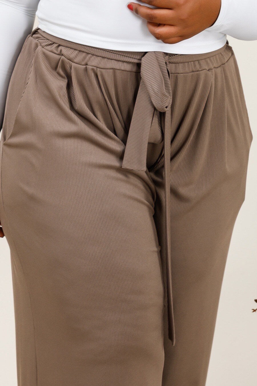 Plus size flowy pants i Stor Storlek