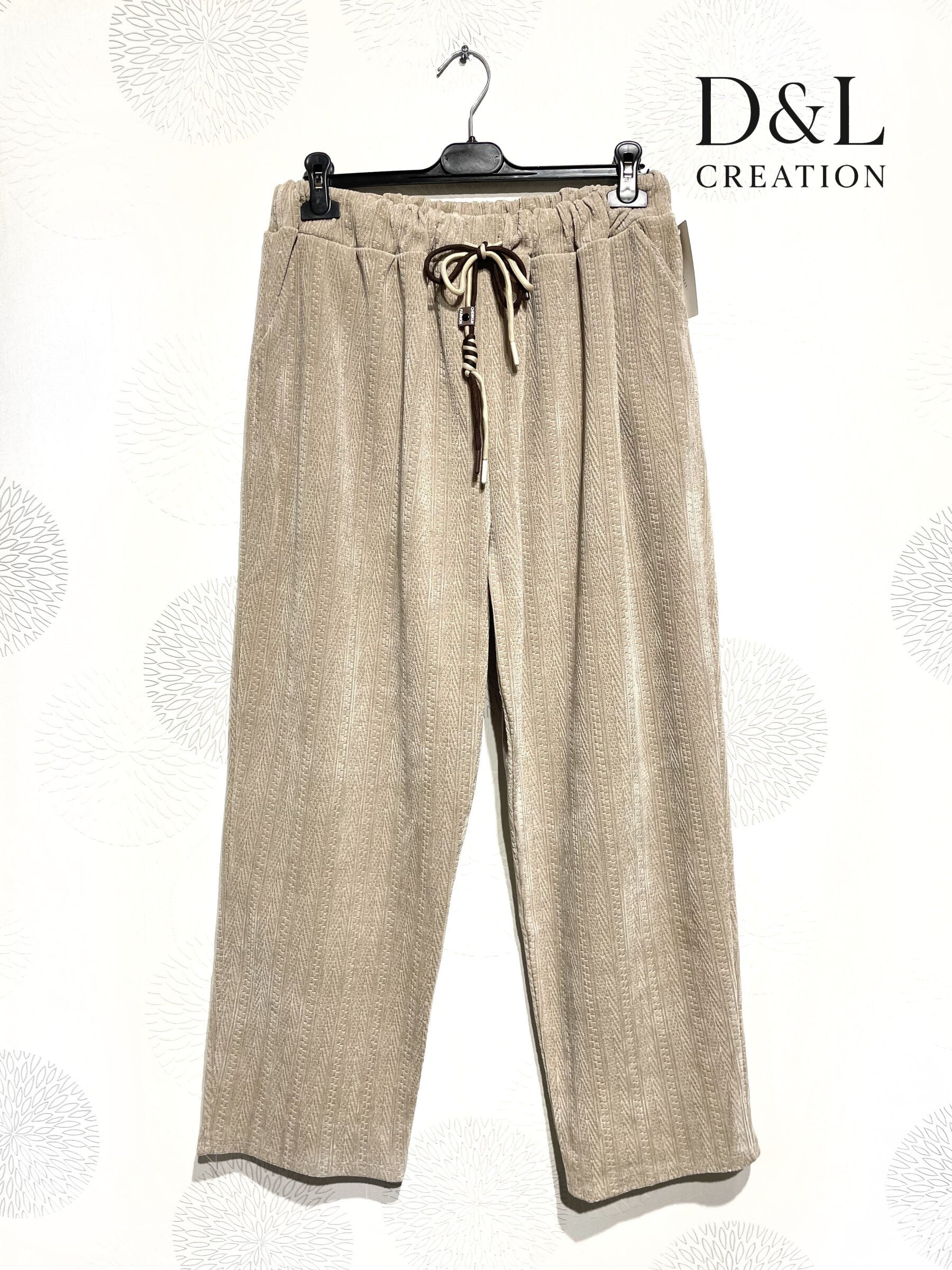 Plus size mönstrade sammetsbyxor T38 till T54 i Plus Size