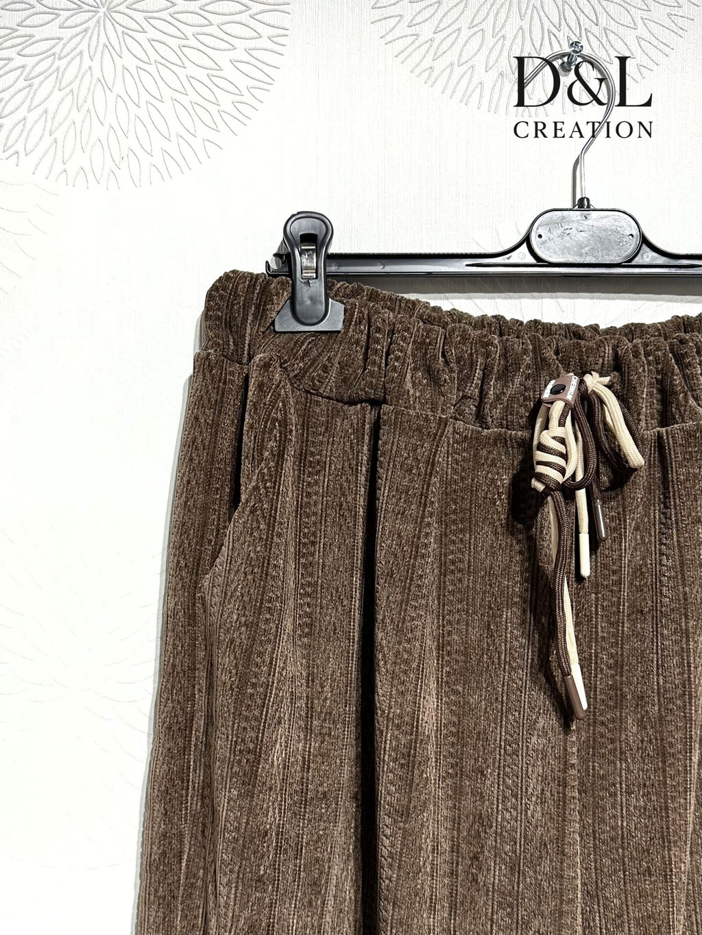 Plus size mönstrade sammetsbyxor T38 till T54 i Plus Size