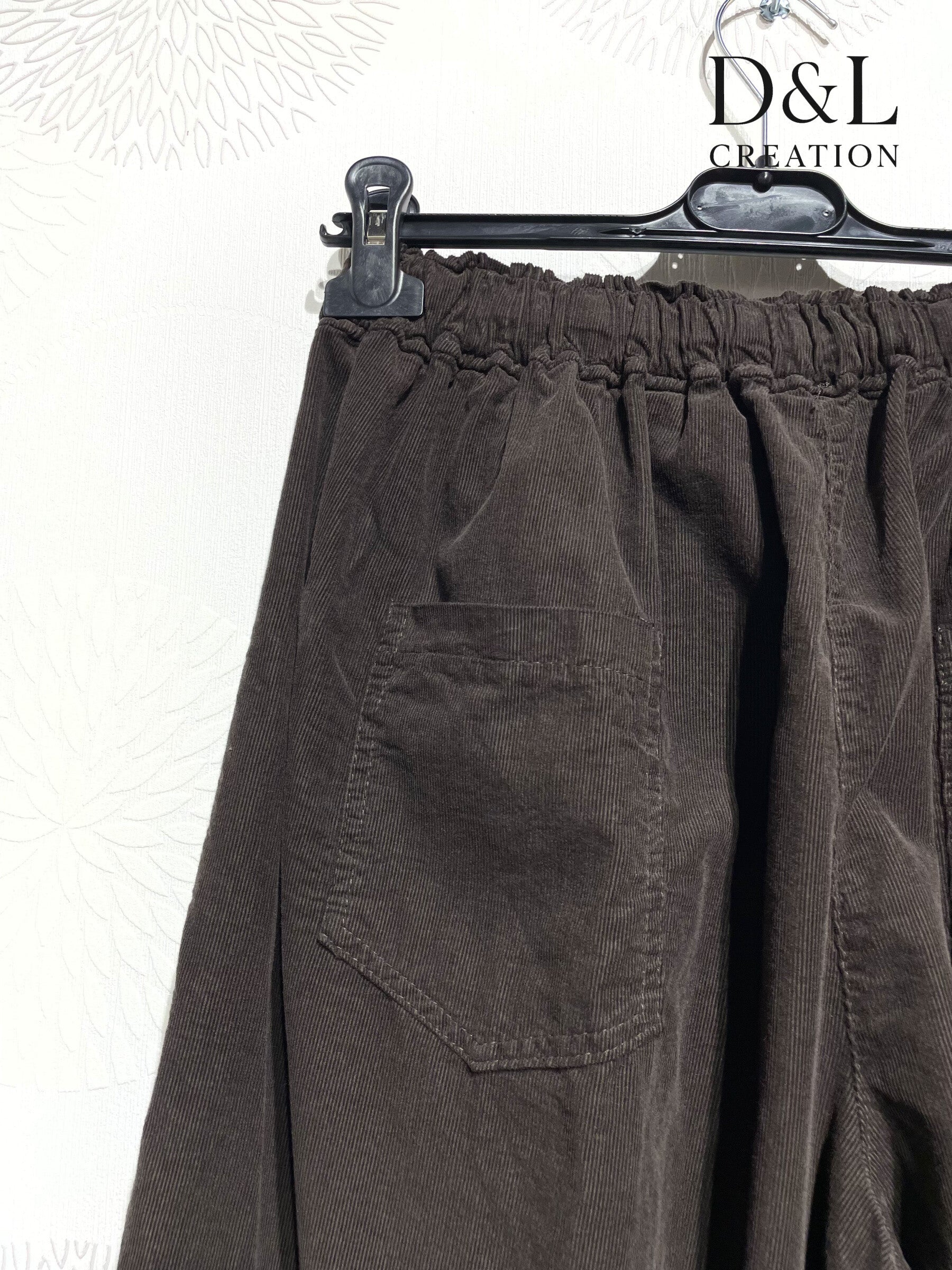 Plus Size Sammetbyxor i Storlek 38 till 54