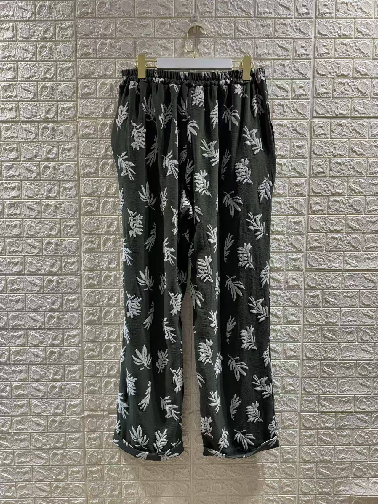 Plus size pants i Stora Storlekar