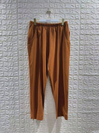 Plus size pants i Stora Storlekar