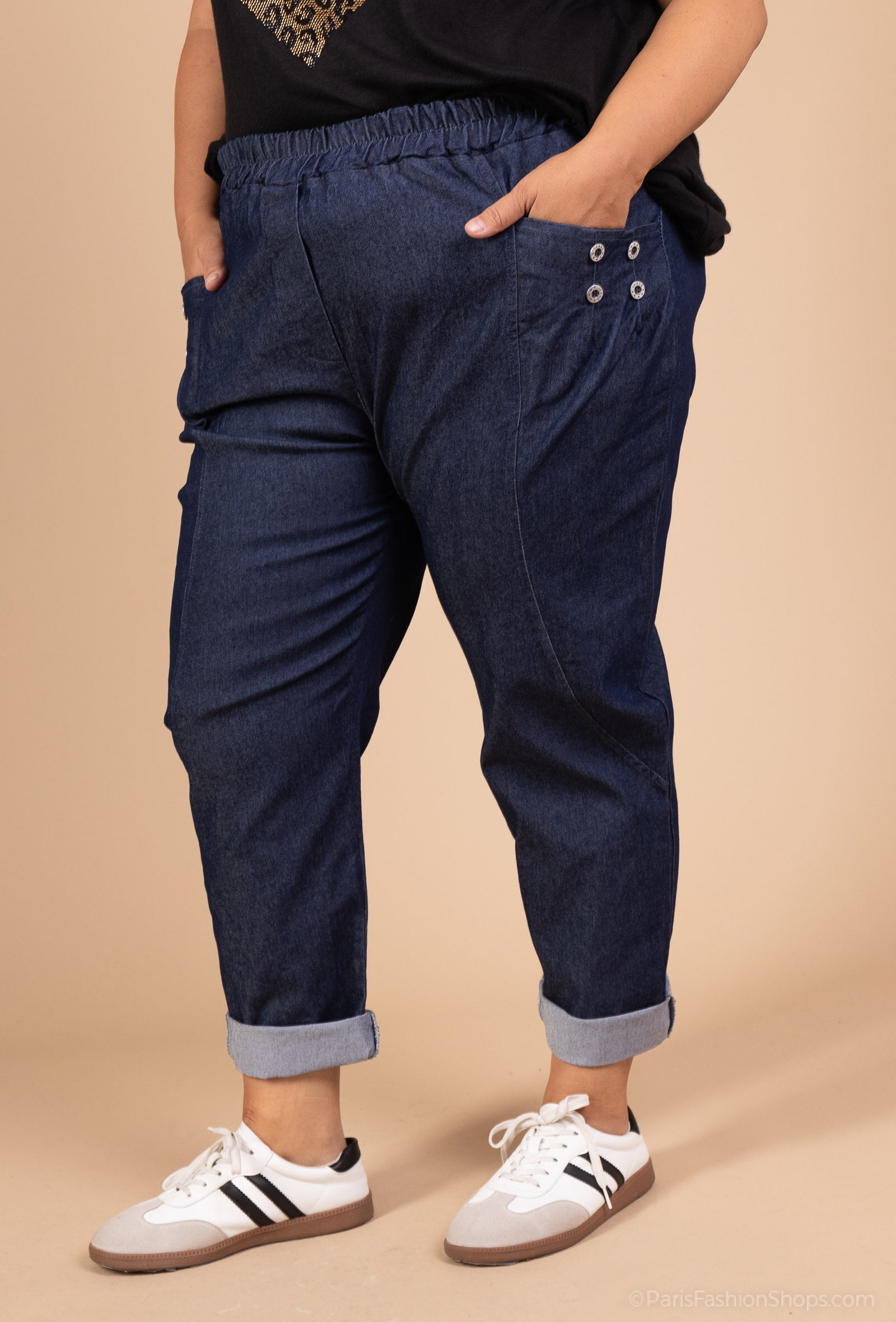 Plus Size Denimbyxor med Dekorativa Knappar