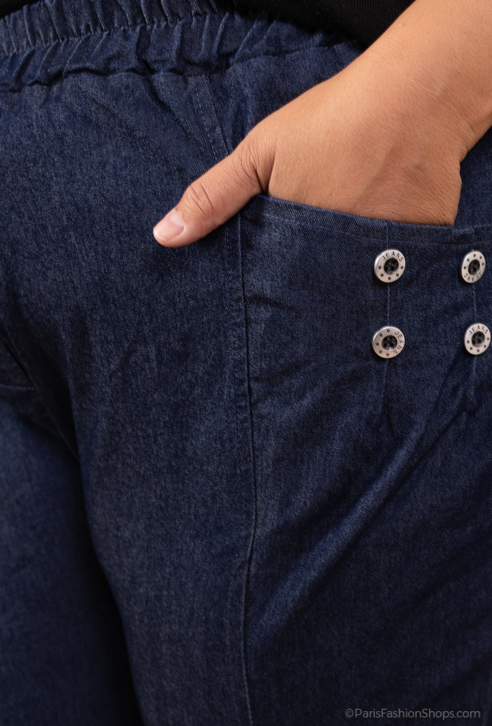 Plus Size Denimbyxor med Dekorativa Knappar