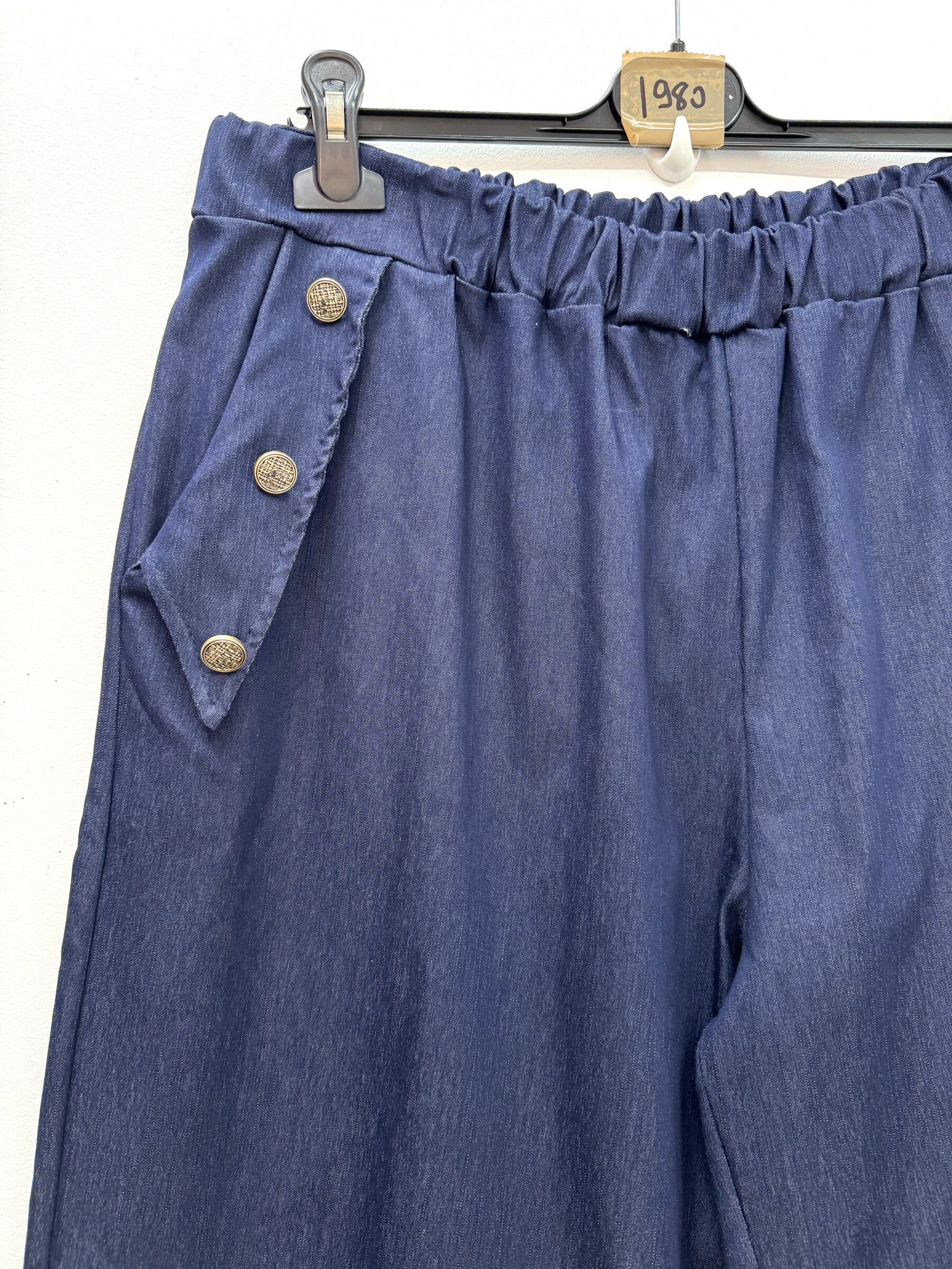 Plus Size Byx/Jeans med Knappar på Fickorna