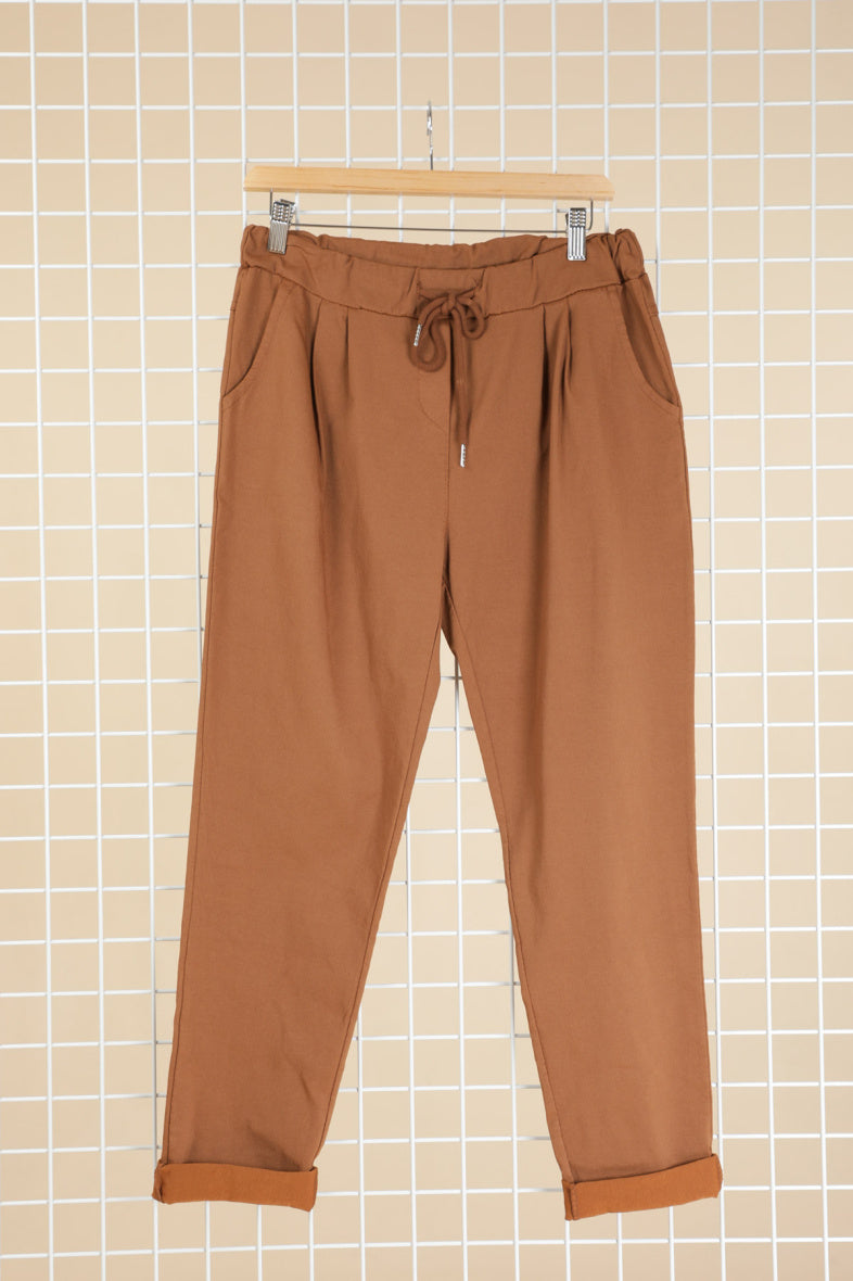Plus Size Super stretchy pants with front pleats