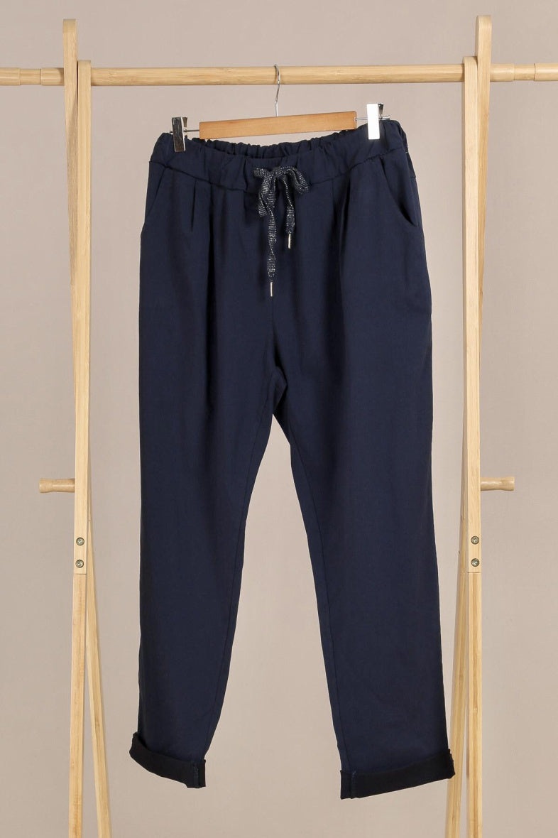 Plus Size Super stretchy pants with front pleats