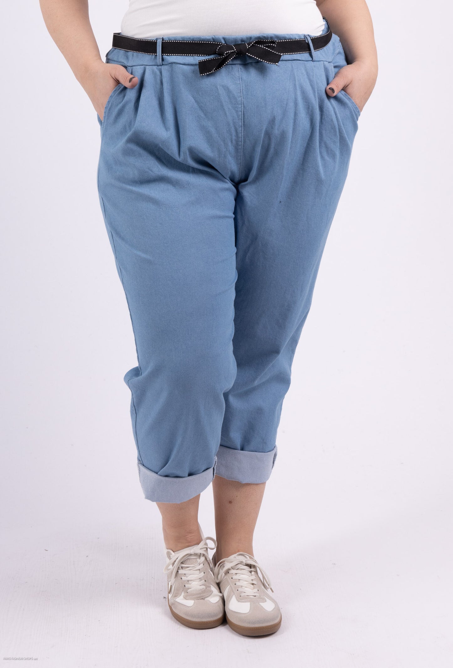 Plus Size Carrot pants / paperbag denim pants