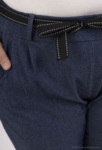 Carrot pants / paperbag denim pants i Stor Storlek