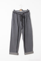 High waisted paper bag effect trousers with waistband i Stor Storlek