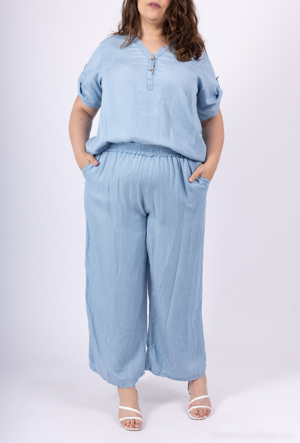 Plus Size Large leg pants with Téncel T40 denim pockets at T52