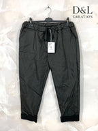 Faux leather pants sizes 38 to 48 i Stora Storlekar