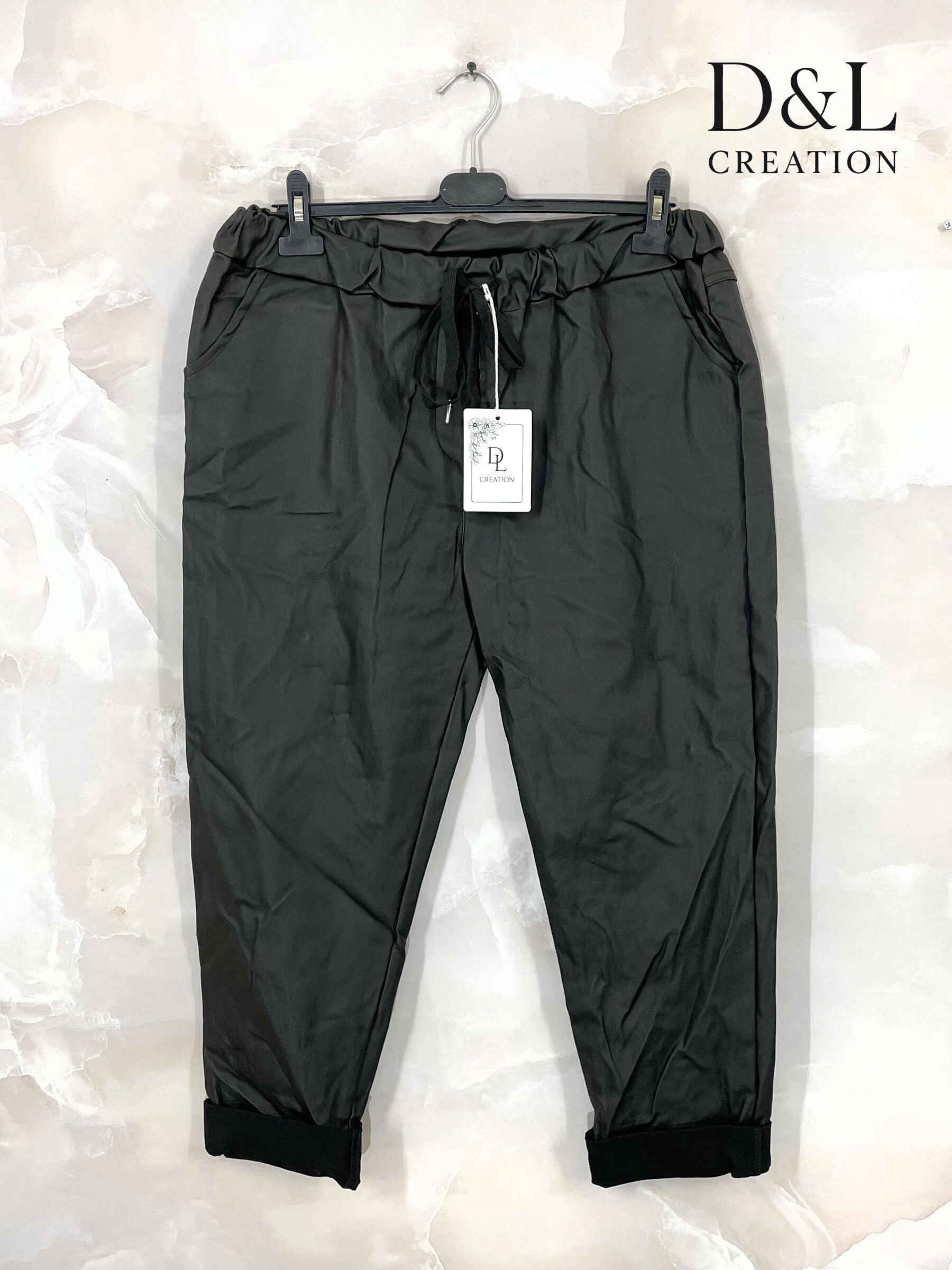 Faux leather pants sizes 38 to 48 i Stora Storlekar