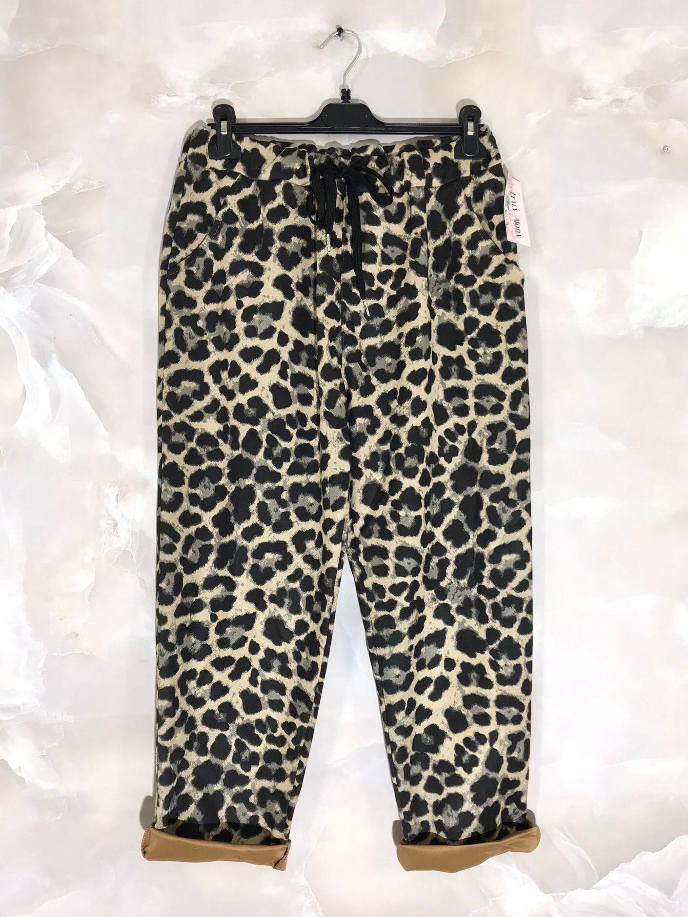 Printed suede pants sizes 38 to 48 i Stor Storlek