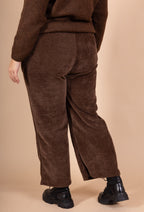 Vidbeniga Sammetbyxor i Stor Storlek 38 till 50