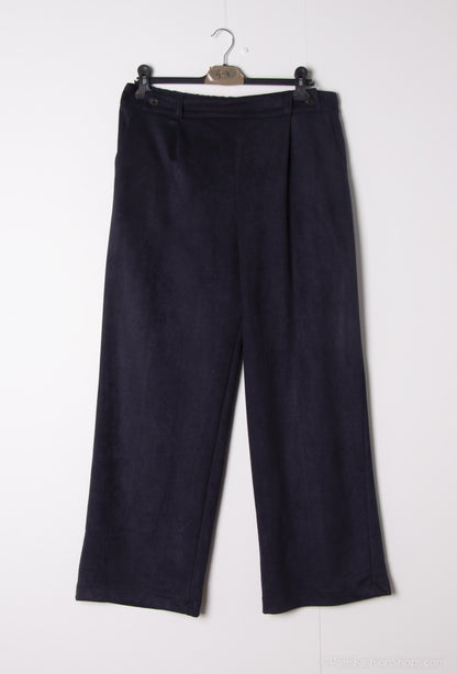 Plus Size Belted suede pants