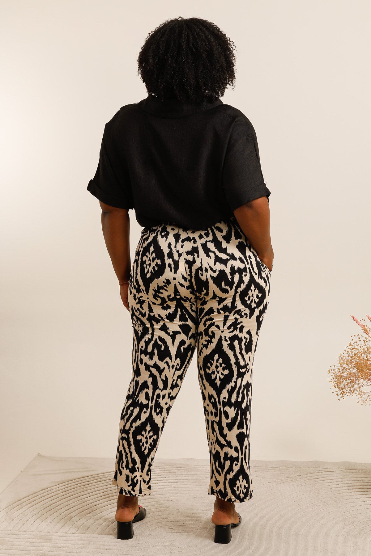 Flowy Printed Trousers i Stor Storlek