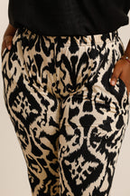 Flowy Printed Trousers i Stor Storlek