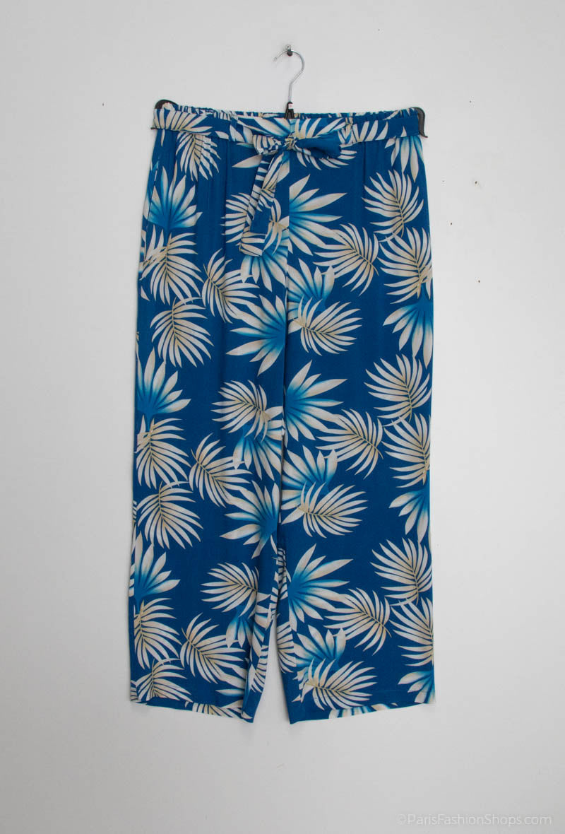 Plus Size Loose printed pants with belt