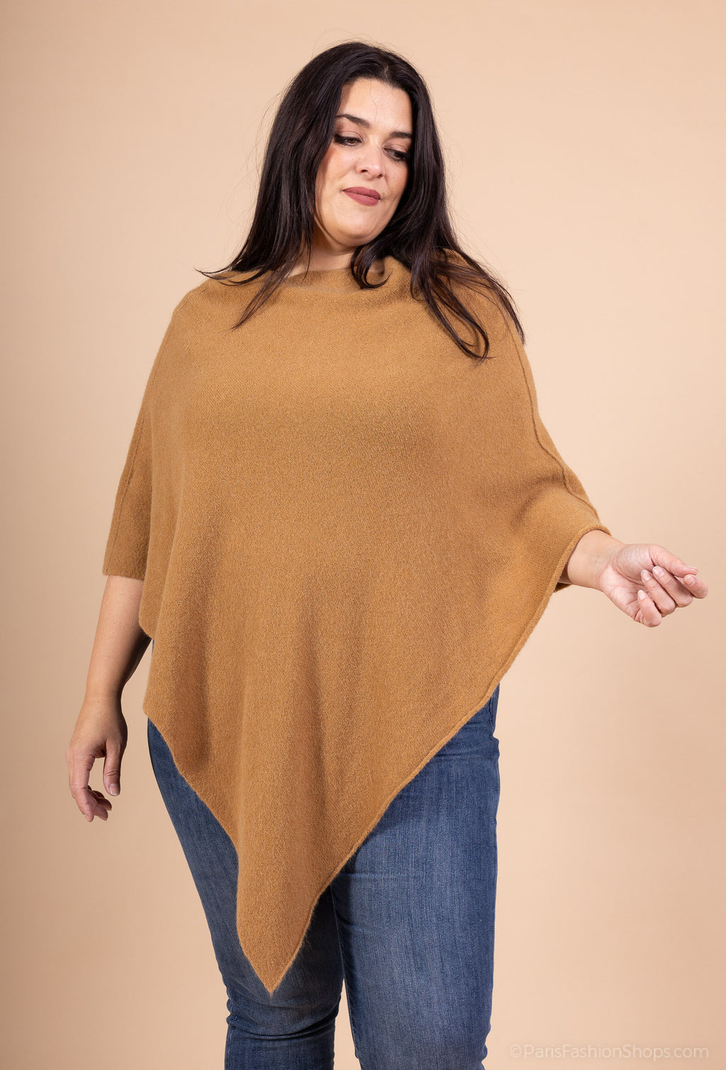 Alpaca Poncho Sizes T38 to T54 i Stor Storlek