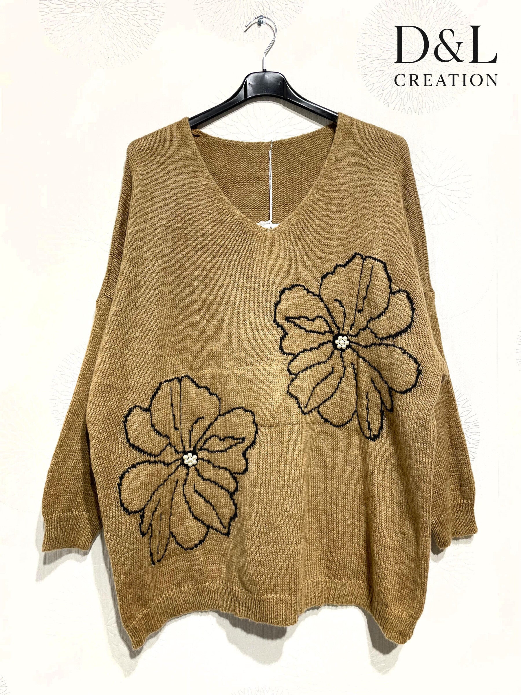 Sweater with floral embroidery and pearls sizes 38 to 52 i Plus Size