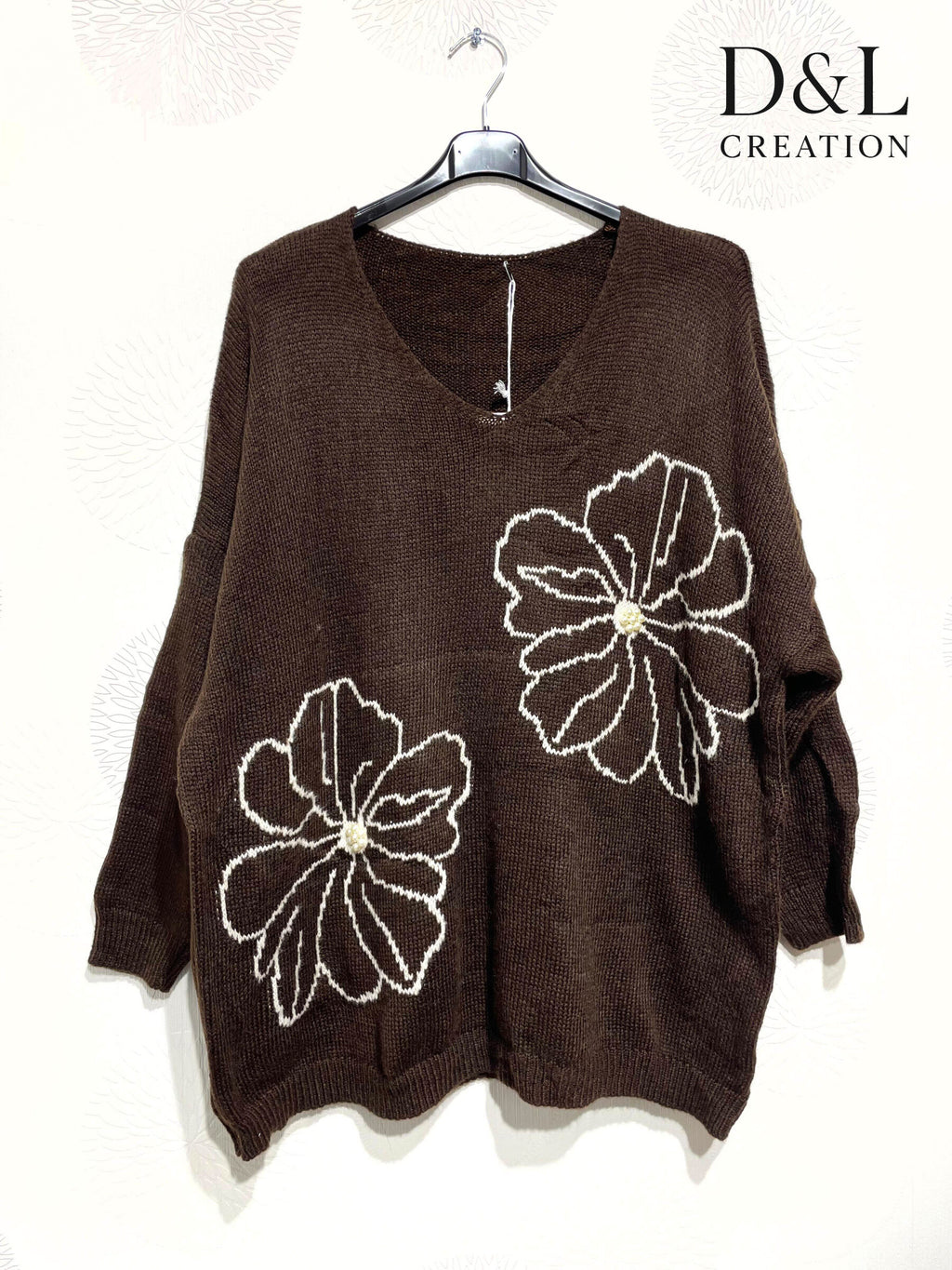 Sweater with floral embroidery and pearls sizes 38 to 52 i Plus Size