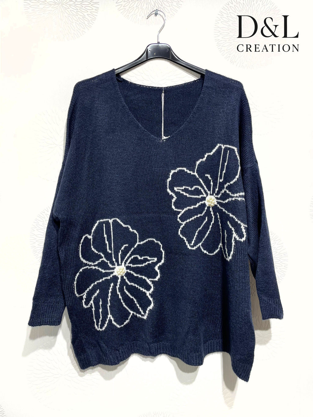 Sweater with floral embroidery and pearls sizes 38 to 52 i Plus Size