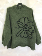 Plus Size Extra Large Högkrage Tröja med Broderad Blomma