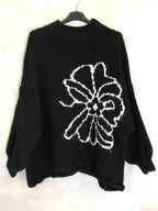 Plus Size Extra Large Högkrage Tröja med Broderad Blomma