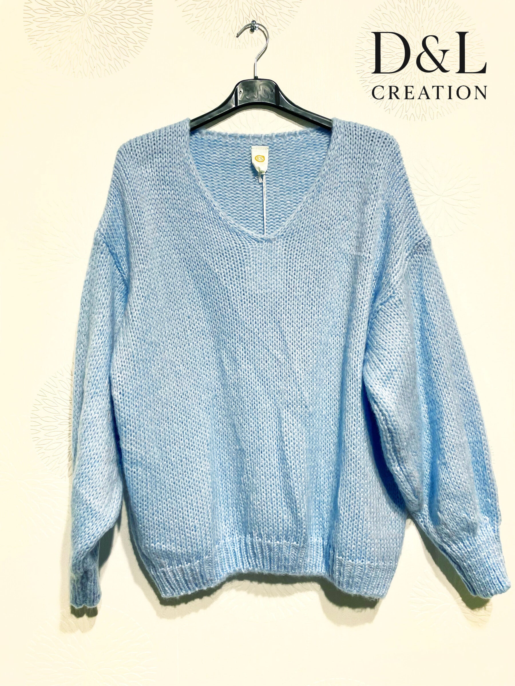 Super soft oversized V-neck sweater with mohair