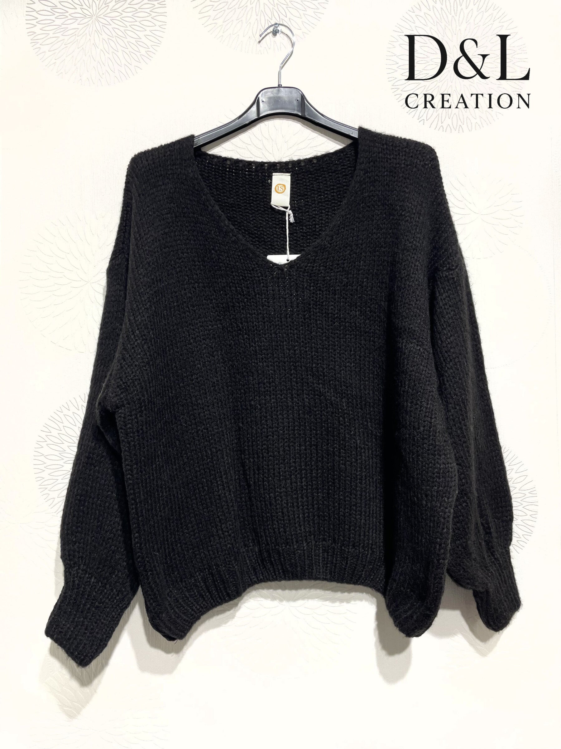 Super soft oversized V-neck sweater with mohair