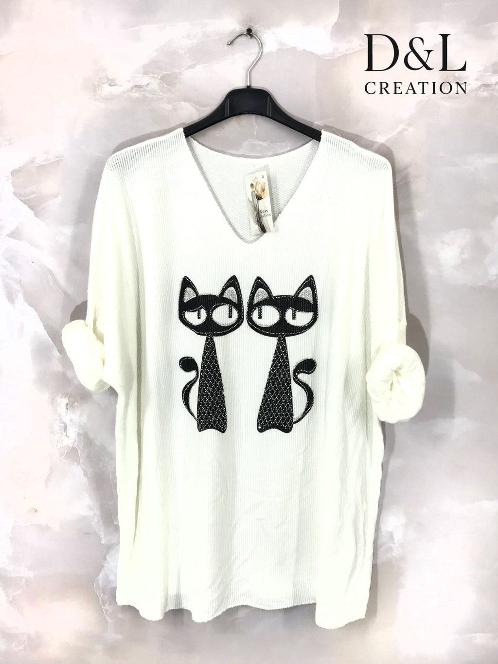 Fine knit cat sweater with rhinestones