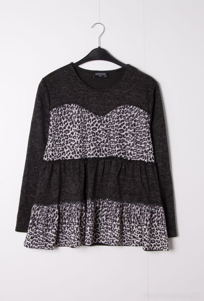 Plus Size Ruffle printed sweater