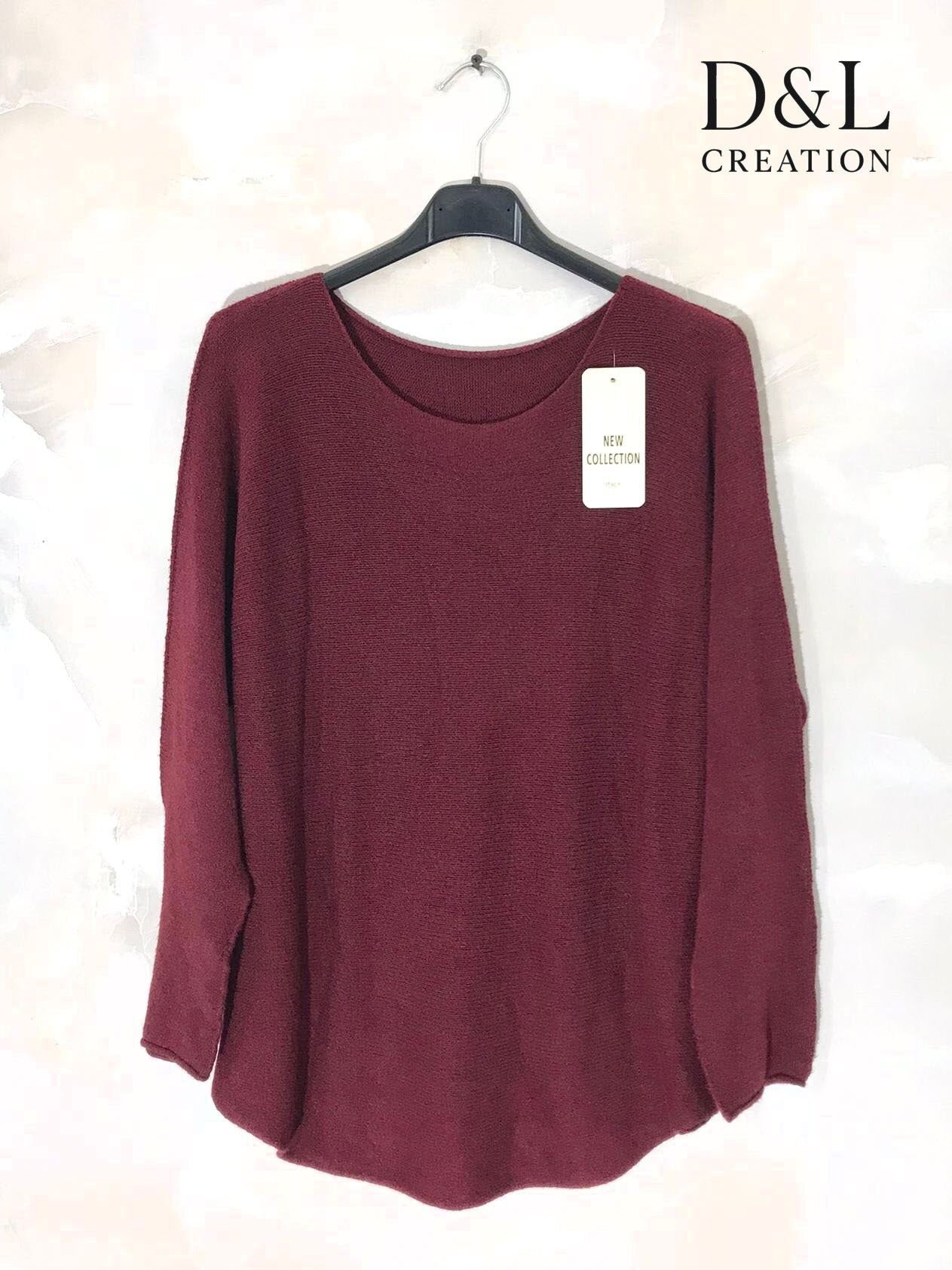 Solid color stretch sweater with a round neck