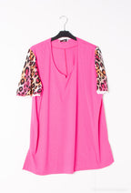 Plus Size REF:H5137 Length: 82 cm. Round neck blouses with flared printed sleeves and lace