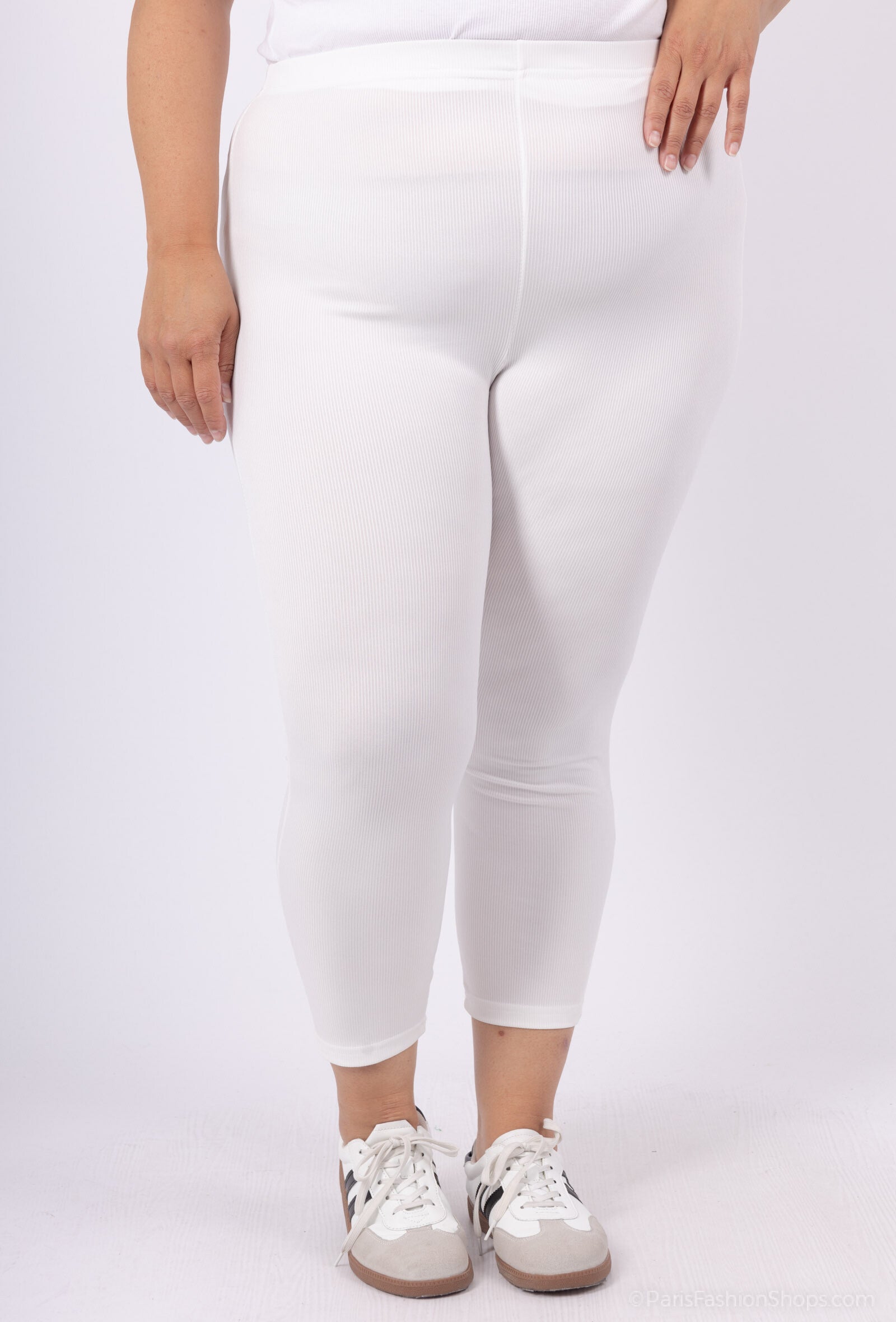 Högmidjade elastiska leggings i plus size