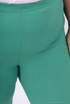 Högmidjade elastiska leggings i plus size