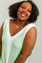 Tvåfärgad V-ringad Klänning i Stor Storlek