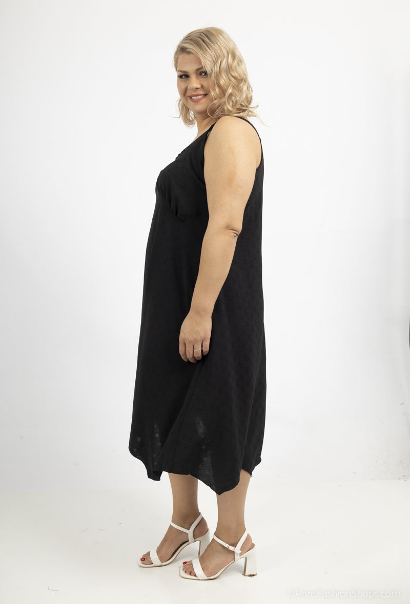 Plus Size Klänning med Fina Spännen i Linne