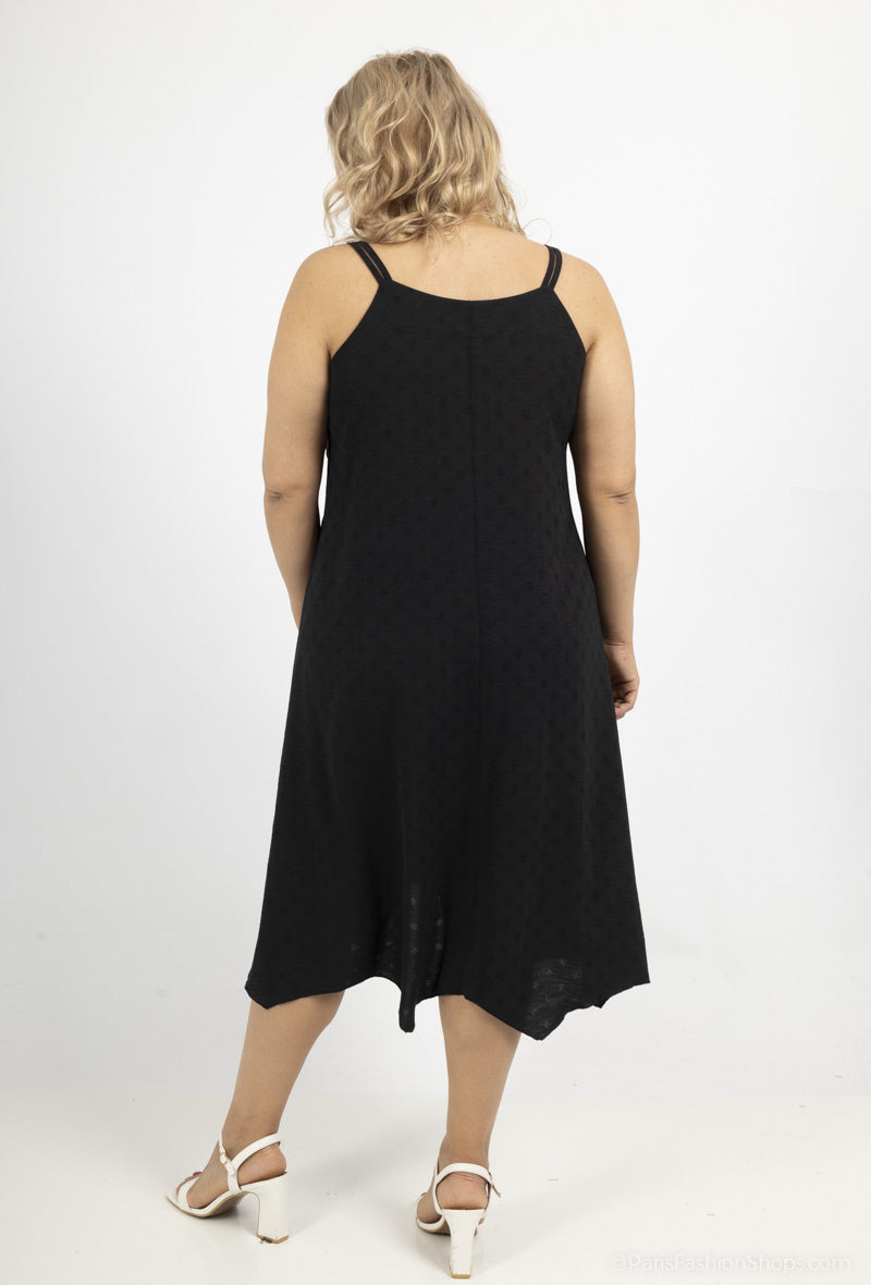 Plus Size Klänning med Fina Spännen i Linne