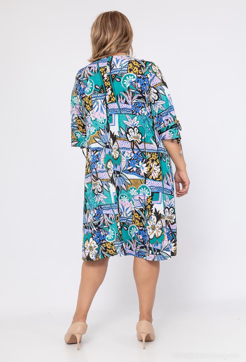 Plus Size Tropical Print Dress with Scalloped Collar