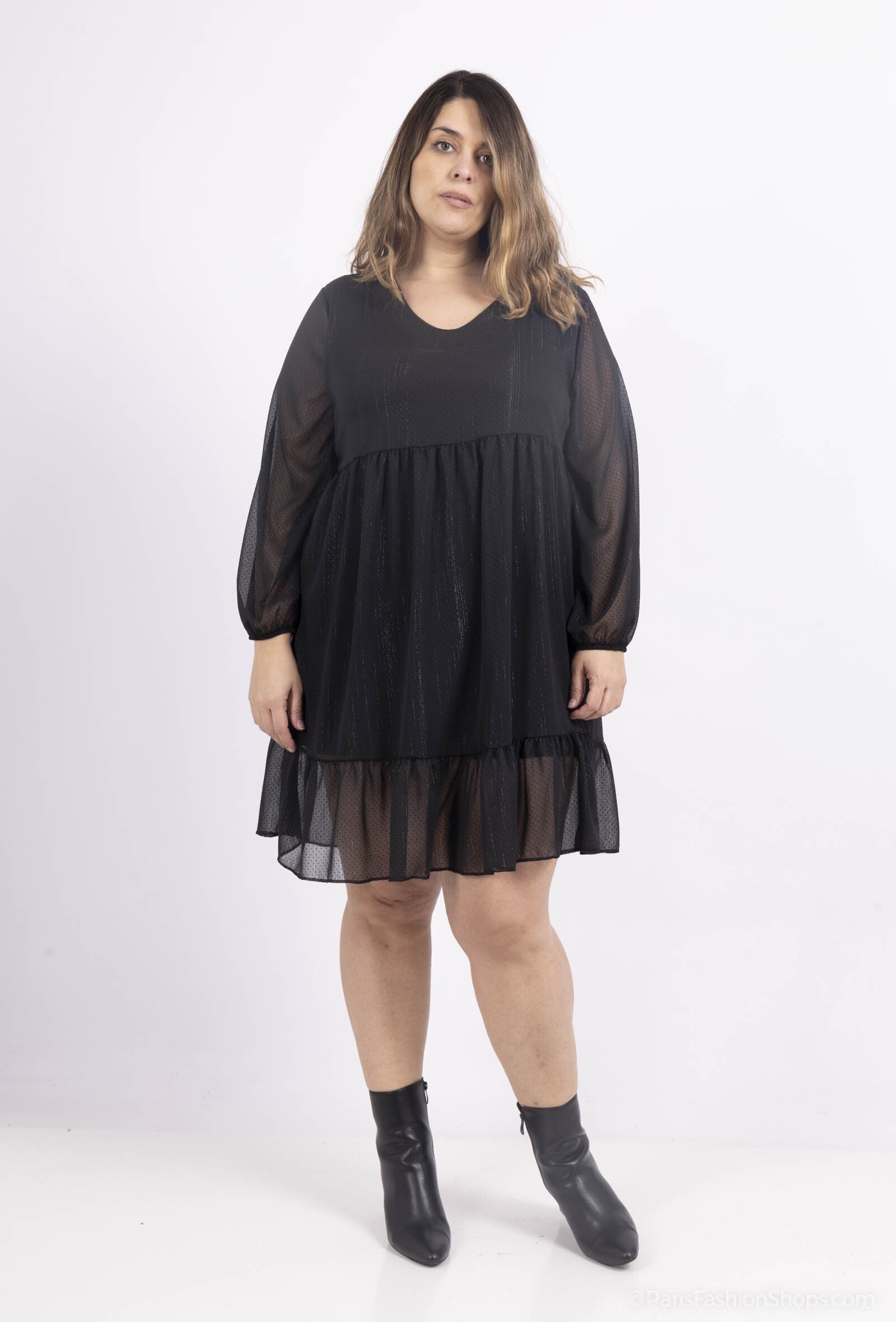 Plus Size Klänning med Volanger och Metalltrådar