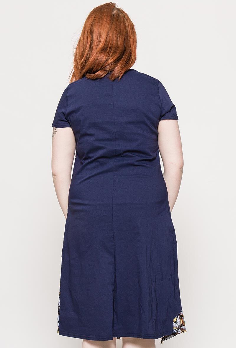 Plus Size Klänning med Tryckt Yoke
