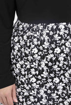 Plus Size Tvåfärgad Rundhalsad Klänning med Bälte och Blommor