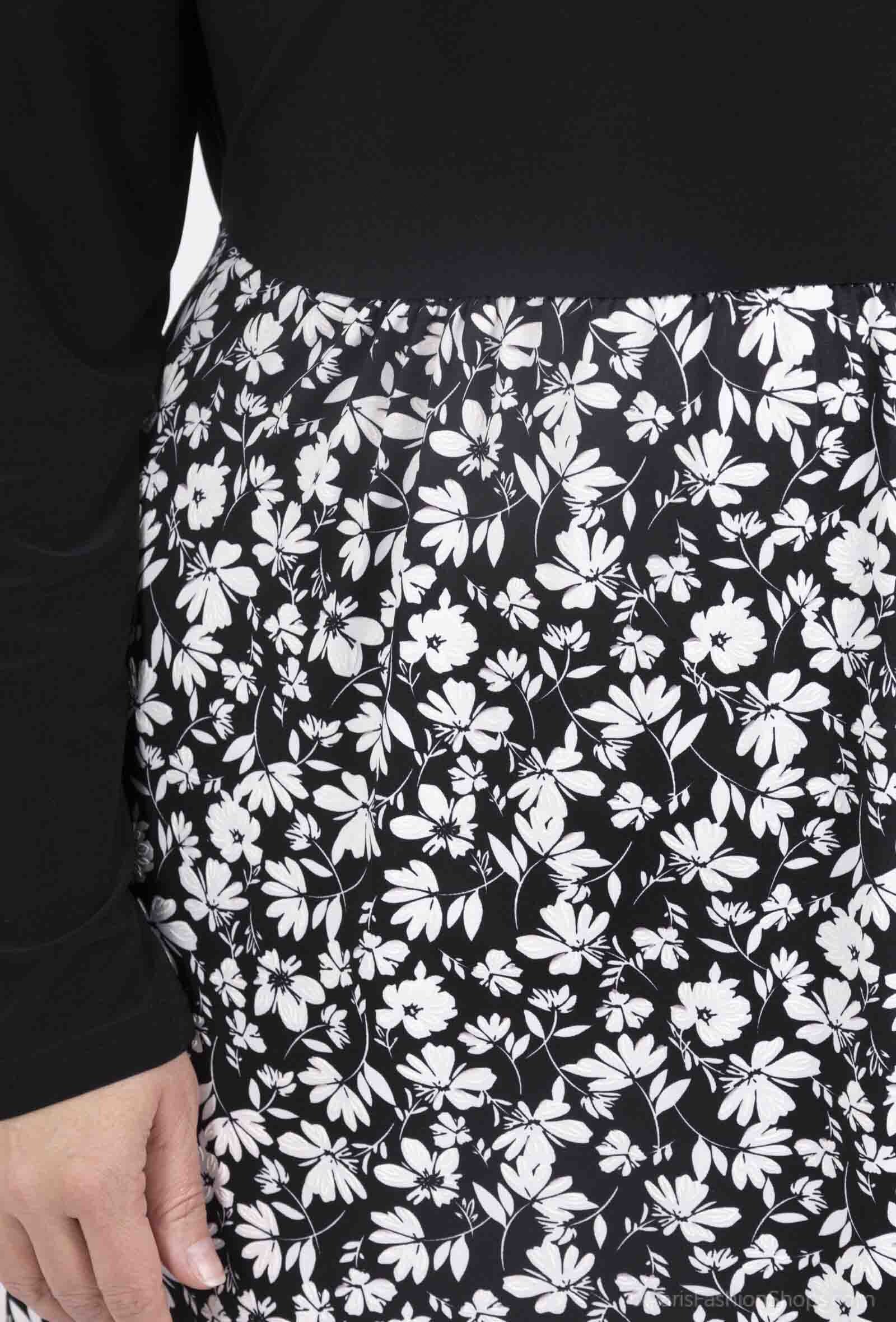 Plus Size Tvåfärgad Rundhalsad Klänning med Bälte och Blommor