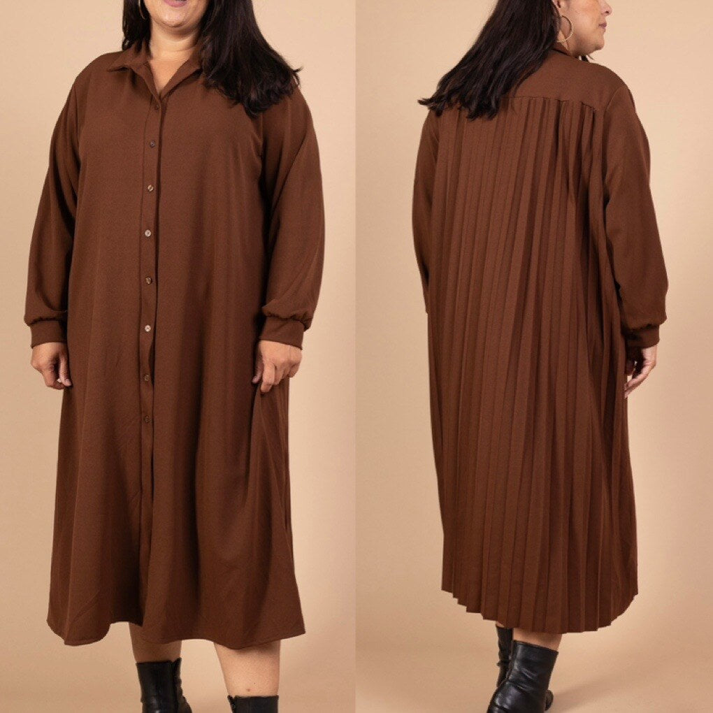 Long shirt dress with pleated back i Plus Size