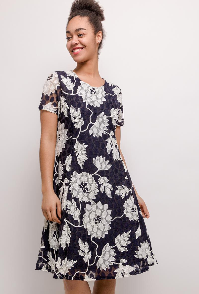 Plus Size Spetsklänning