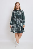 Plus Size Printed knit dress
