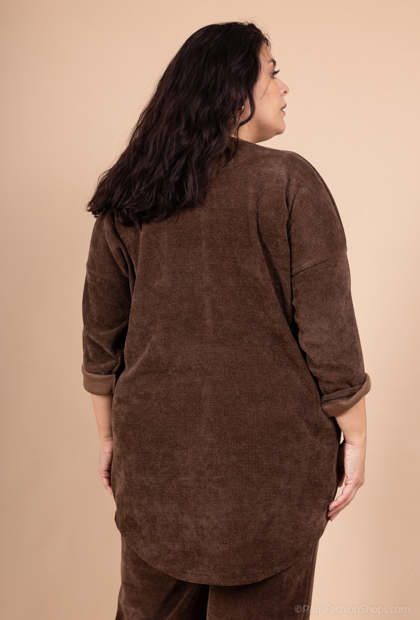 Sammetklänning med halsband i storlek T38 till T50