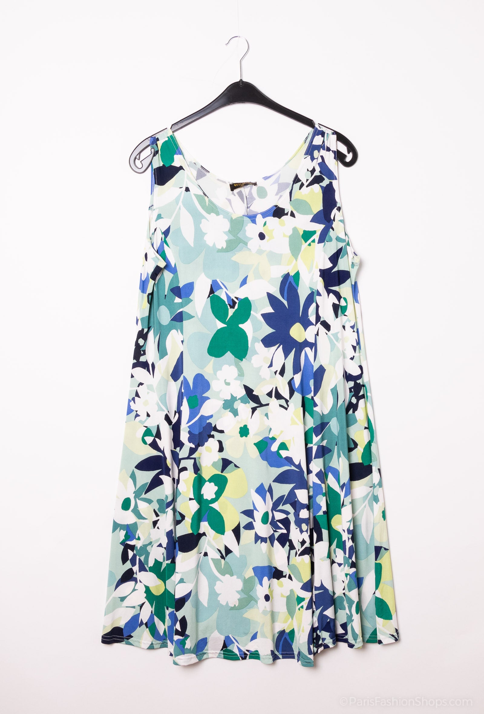 Plus Size Sleeveless flared printed dress